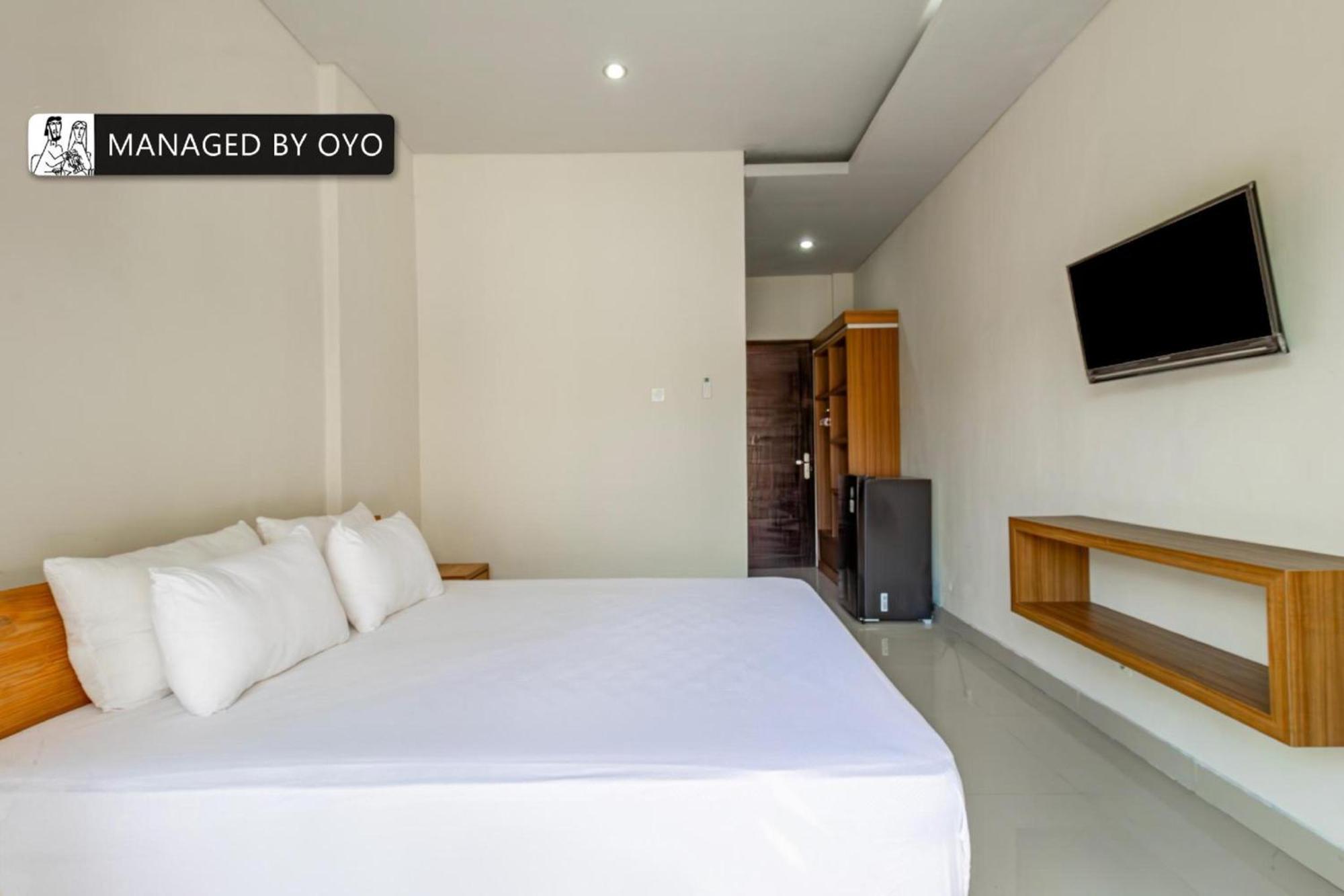 Collection O Near Seminyak Beach Formerly The Kumpi Hotel Exterior photo